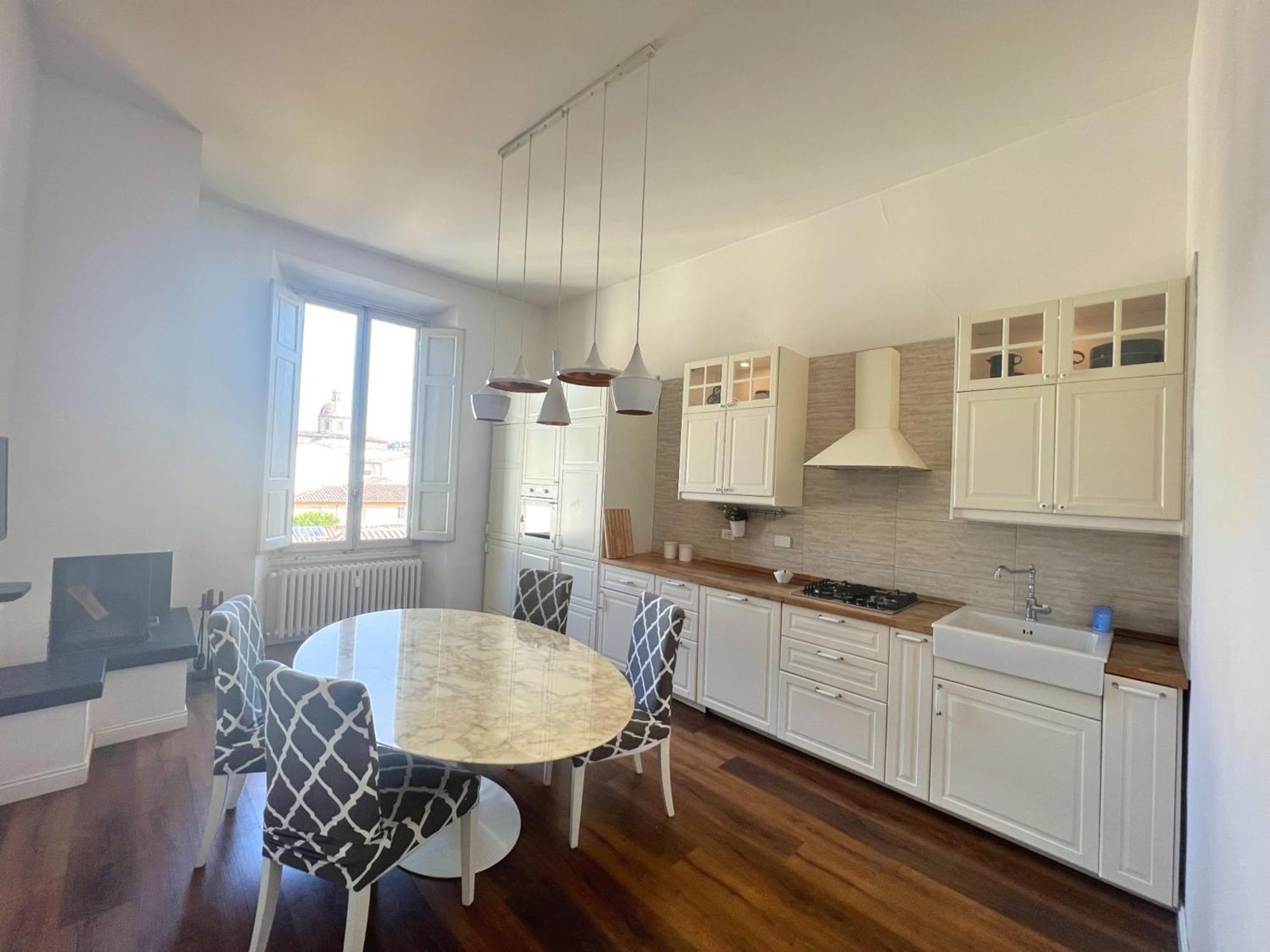 Santa Rosa Florence Apartments 3 Bedrooms - Private Parking Ngoại thất bức ảnh